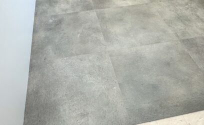 東京都板橋区のお客様からTajima　ビニル床タイル27ケースを買取させていただきました