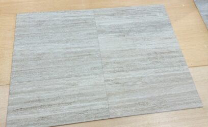 東京都江東区のお客様からLIXIL　エコカラット2ケースを買取させていただきました。
