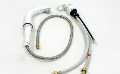 埼玉県新座市のお客様からLIXIL　洗髪シャワー水栓を買取させていただきました。