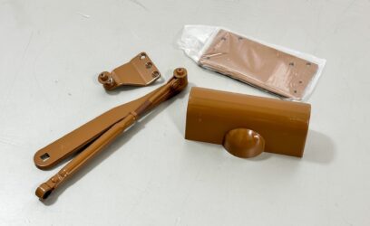 神奈川県川崎市のお客様からPanasonic　内装用ドアクローザーを買取させていただきました。