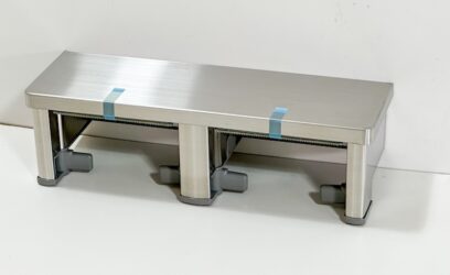 神奈川県川崎市のお客様からTOTO 2連紙巻き器を買取させていただきました。