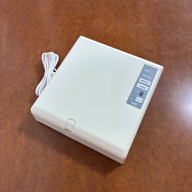 東京都板橋区のお客様から美和ロック BAN-DS1 2線式電気錠操作盤を買取させていただきました。