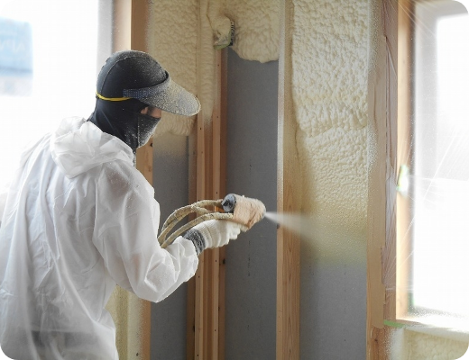 吹付断熱（日本アクア）工事